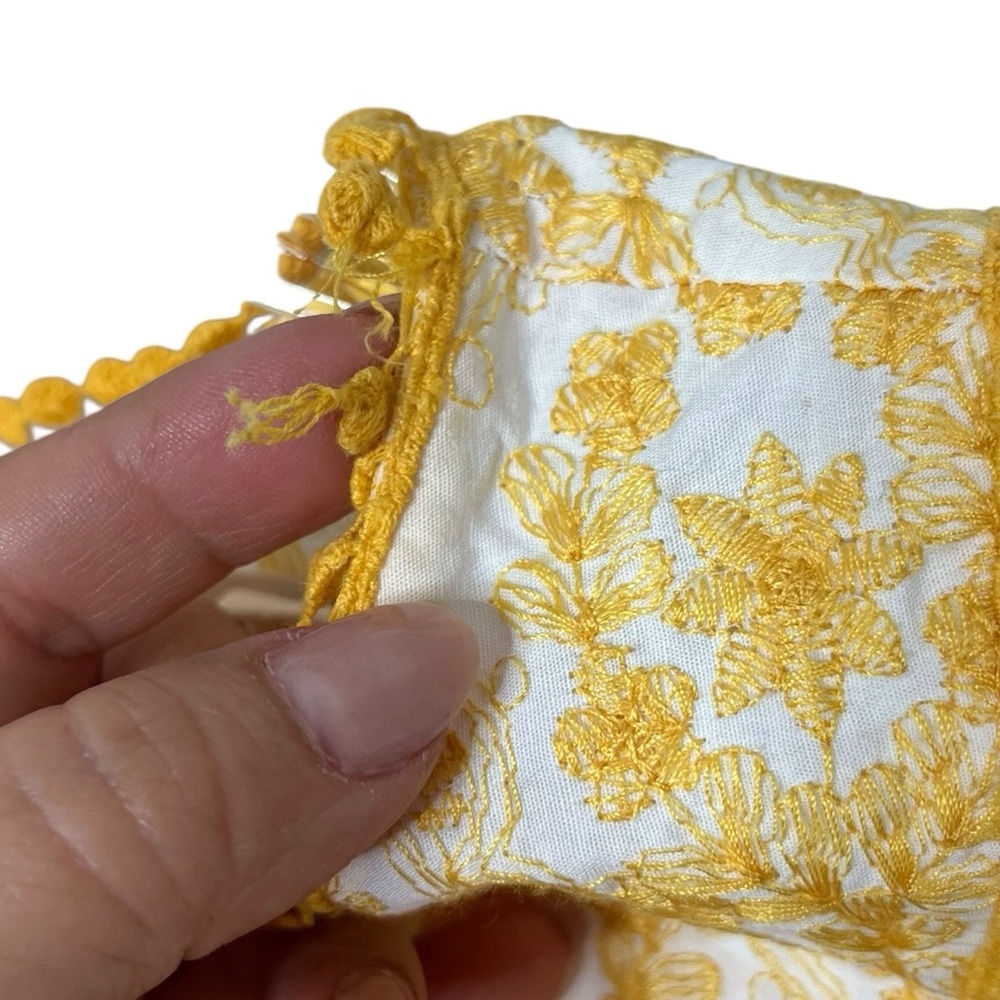 Chelsea & Violet Preppy Yellow Embroidered Shift Dress Summer Beach Coastal LG - Picture 7 of 8